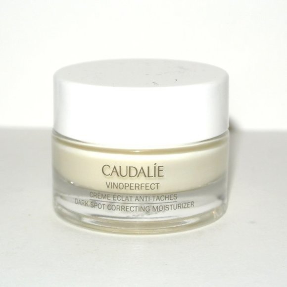 Caudalie Skincare Vinoperfect Dark Spot Correcting - Picture 2 of 4